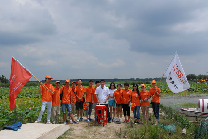 ��ɫ���e(cu��)���ف�һ����Ӱ